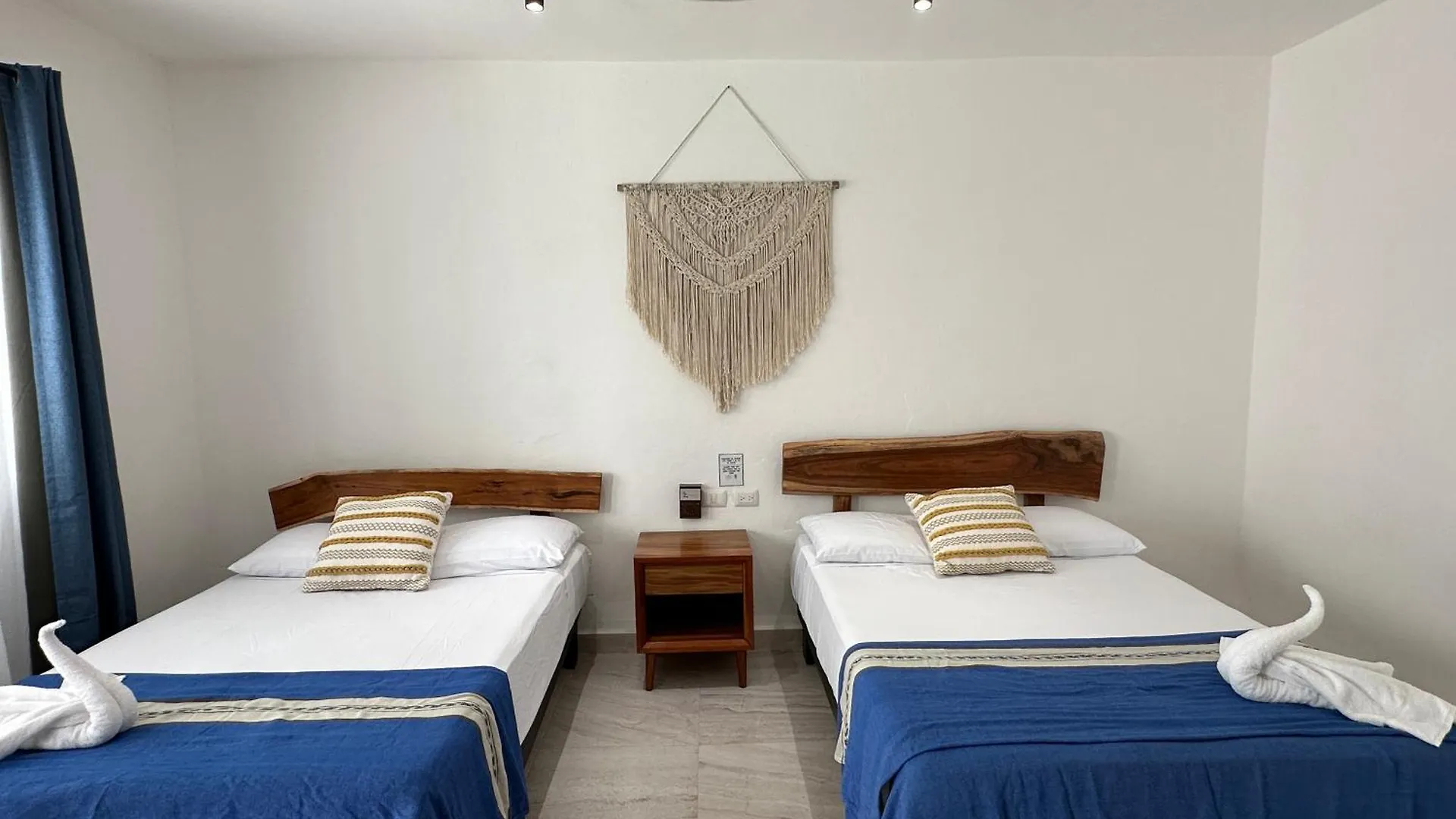 Hotel Plaza Nardos Playa del Carmen México