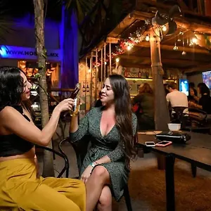 Hostal Mx 5th Avenue, Playa del Carmen